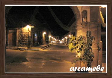 calle B. Mendoza - P&aacute;tzcuaro de Noche